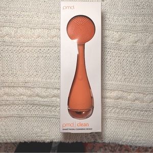 PMD NWT #4001 Facial cleansing device in sealed box.